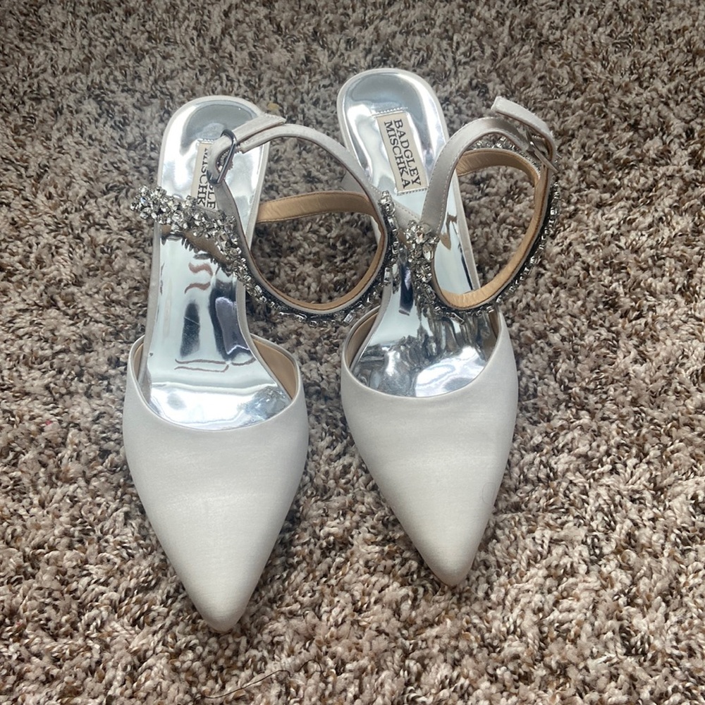 BADGLEY MISCHKA Esmeralda Embellished Silk Pumps - Picture 3 of 6